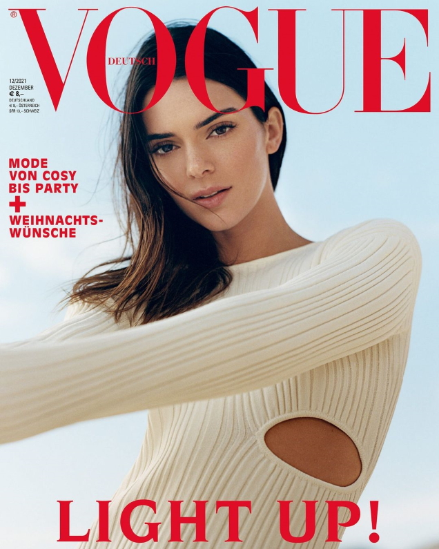 Vogue Deutsch Magazine December 2022