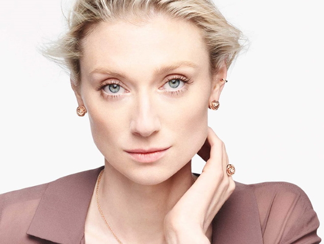 Elizabeth Debicki shares the contents of her Lady Dior