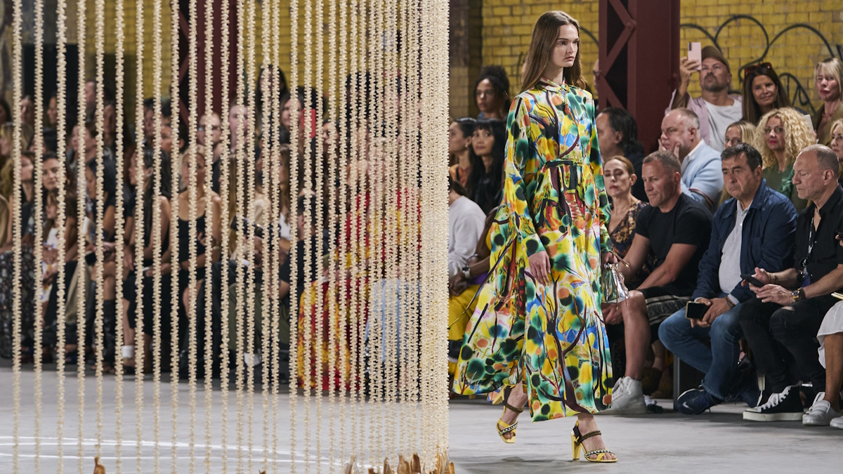 Watch The Highlights of New York Fashion Week Spring 2024 theFashionSpot