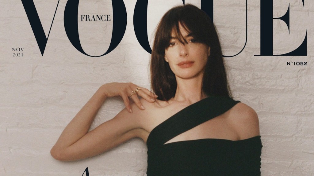 Vogue France November 2024 : Anne Hathaway by Quentin de Briey