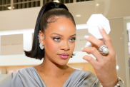 Rihanna Fenty Beauty makeup setting spray