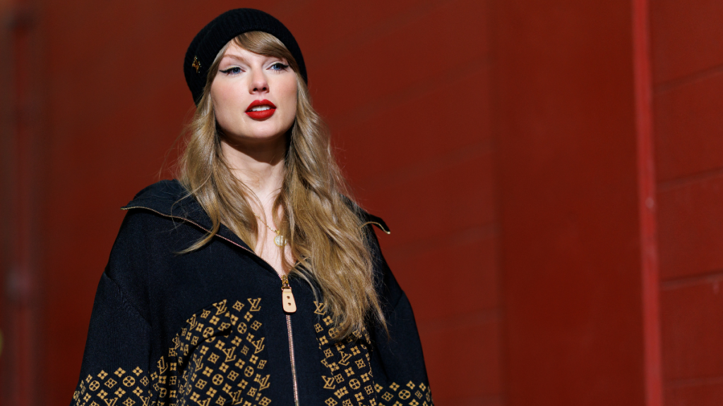 Taylor Swift arrives to the stadium prior to the AFC Championship game between the Buffalo Bills and the Kansas City Chiefs at GEHA Field at Arrowhead Stadium on January 26, 2025 in Kansas City, Missouri.