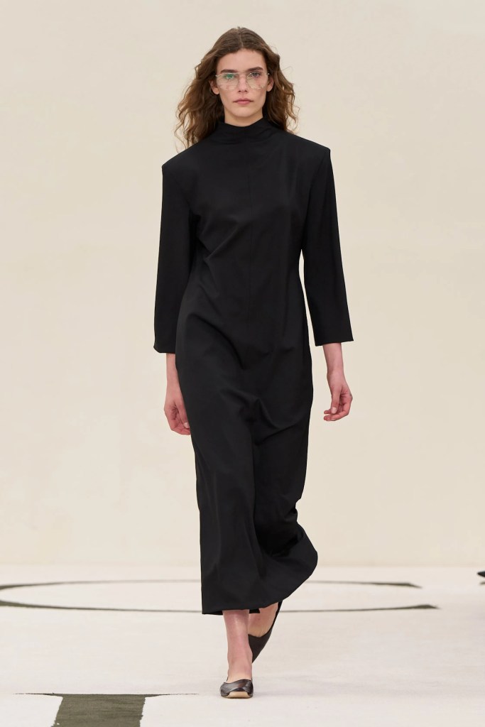 Forum Members Review the Debut Fall 2025 Calvin Klein Collection of Veronica Leoni