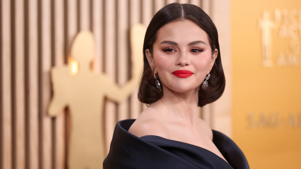 Selena Gomez SAG Awards glam rare beauty