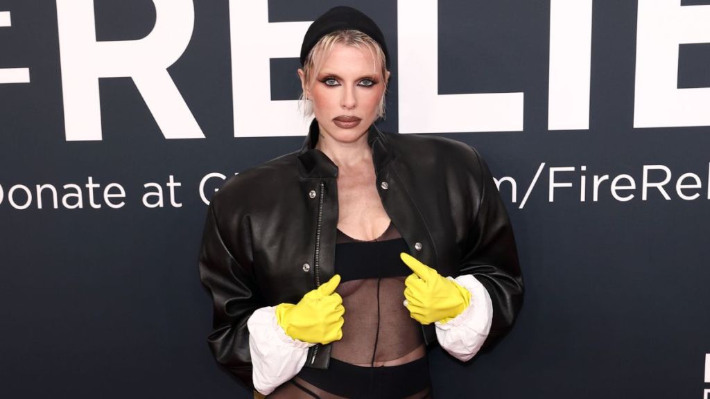 Julia Fox attends the 67th Annual GRAMMY Awards on February 02, 2025 in Los Angeles, California.