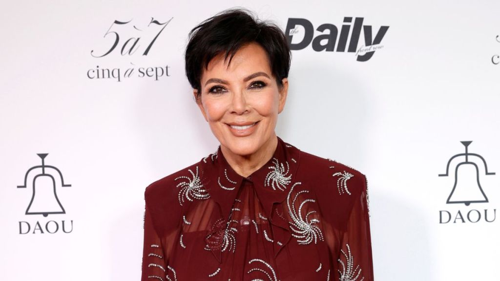 Kris Jenner Alo