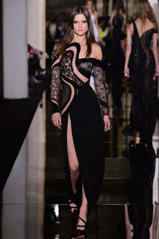 Atelier Versace Spring 2015 Runway - TheFashionSpot