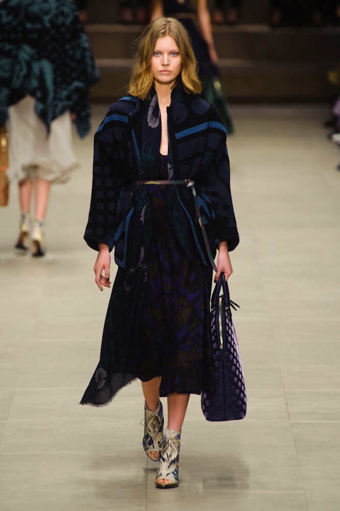 Burberry Prorsum Fall 2014 Runway Review - theFashionSpot