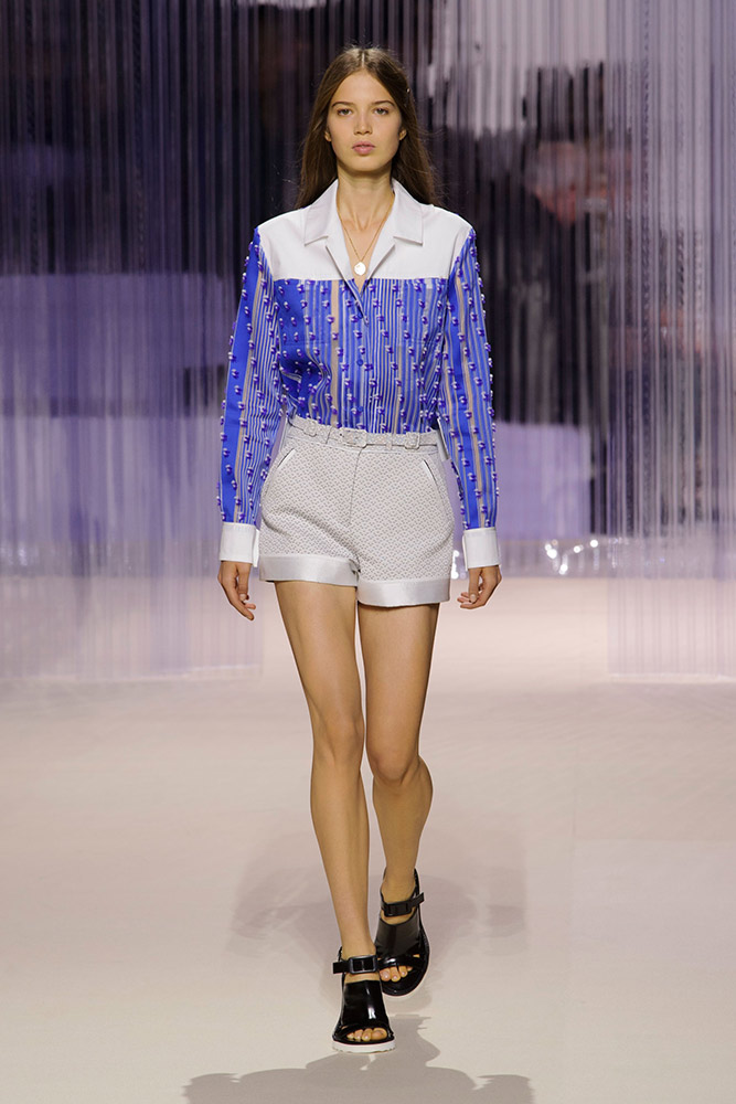 Carven Spring 2016 Runway - theFashionSpot