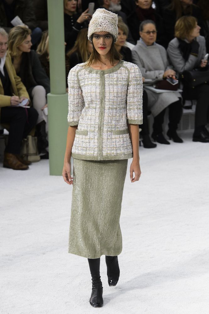 Chanel Couture Spring 2015 Runway - theFashionSpot