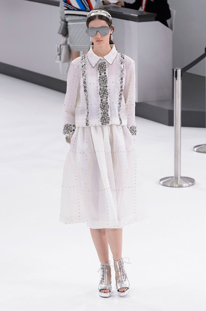 Chanel Spring 2016 Runway - theFashionSpot