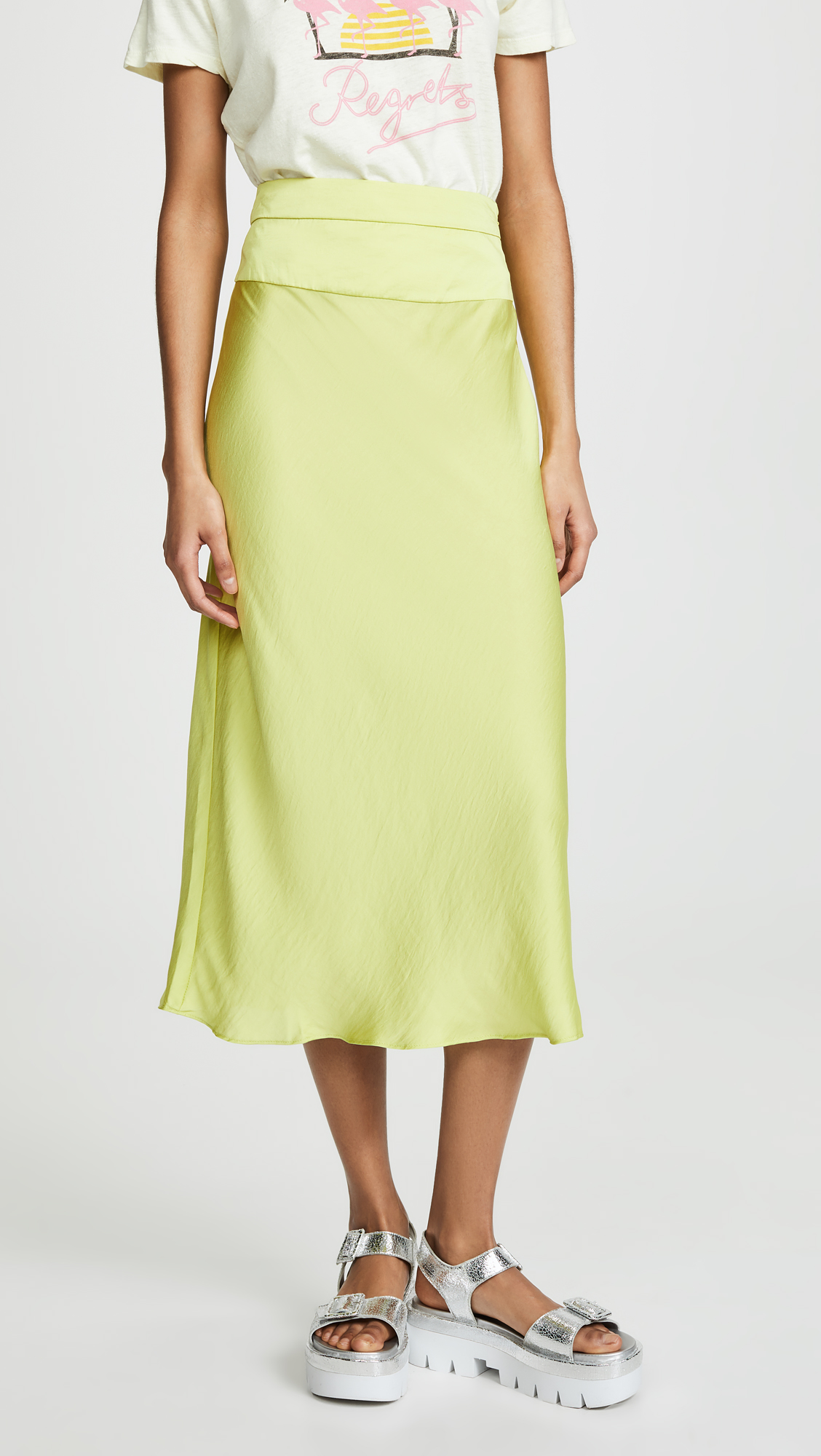 Chartreuse Is the Only Neon You Need for Fall - theFashionSpot