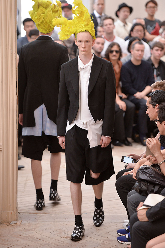 Commes des Garçons Homme Plus Spring 2016 Runway - theFashionSpot