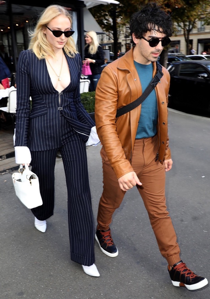 Sophie Turner And Joe Jonas Do Couple's Dressing In Paris