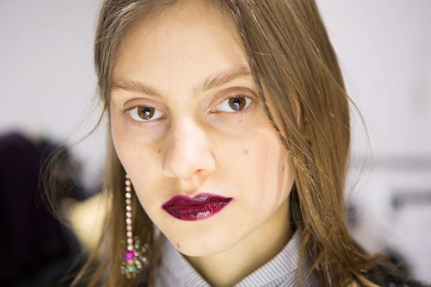 How to Wear Dark Lipstick Like a Pro -theFashionSpot