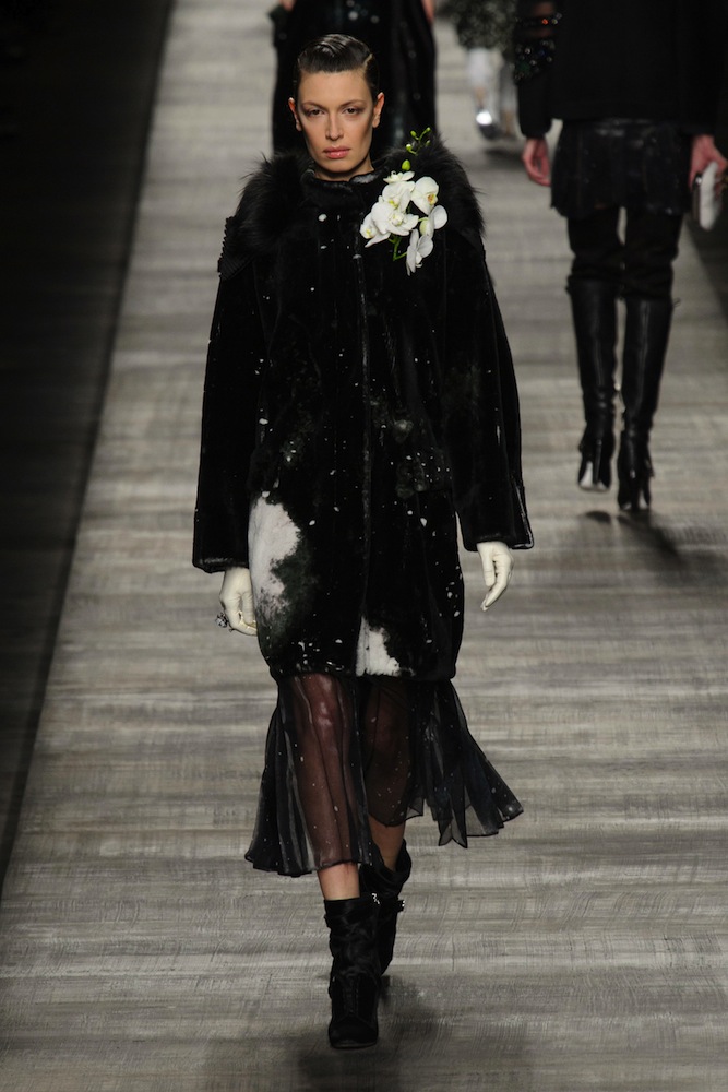 Fendi Fall 2014 Runway Review - theFashionSpot