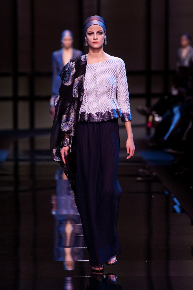 Armani Privé Haute Couture Spring 2014 - theFashionSpot