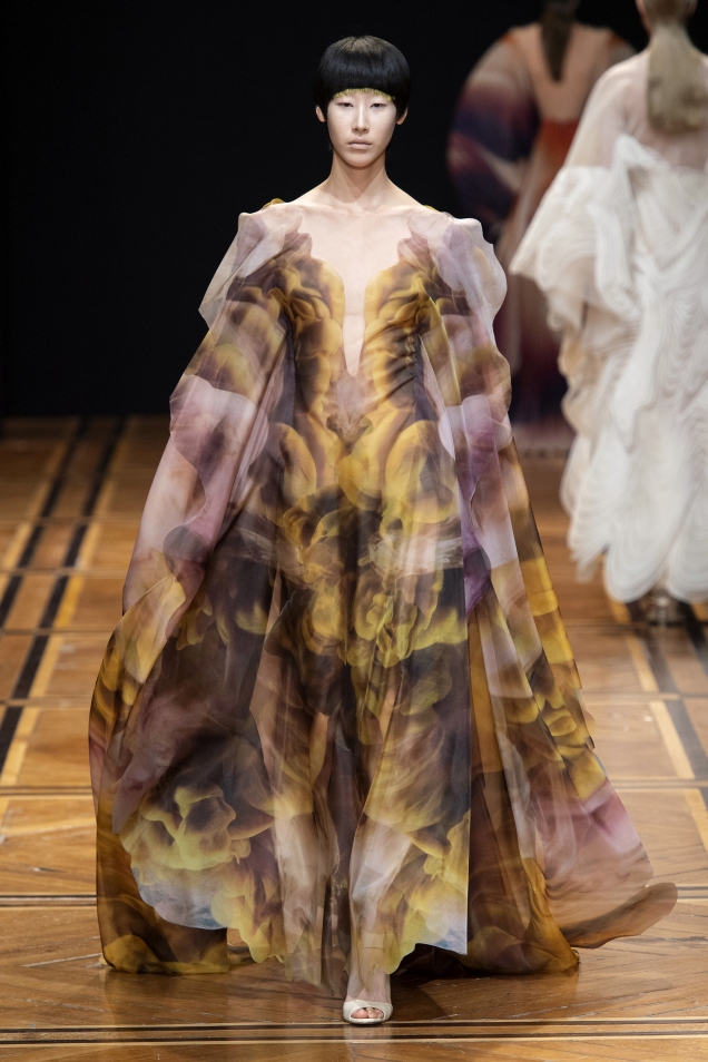 Hits and Misses: Paris Spring 2019 Haute Couture - theFashionSpot