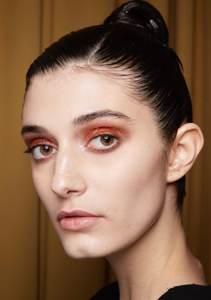 Holiday Party Beauty Looks Courtesy of the Runways - theFashionSpot