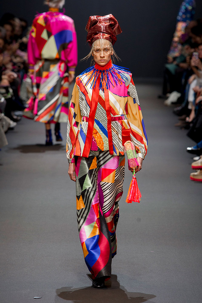 Manish Arora Fall 2017 Runway - theFashionSpot