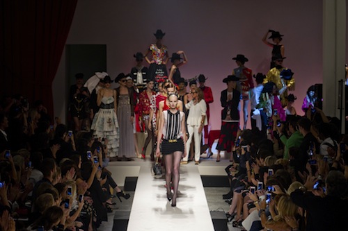 Moschino Spring 2014 Runway Review - theFashionSpot