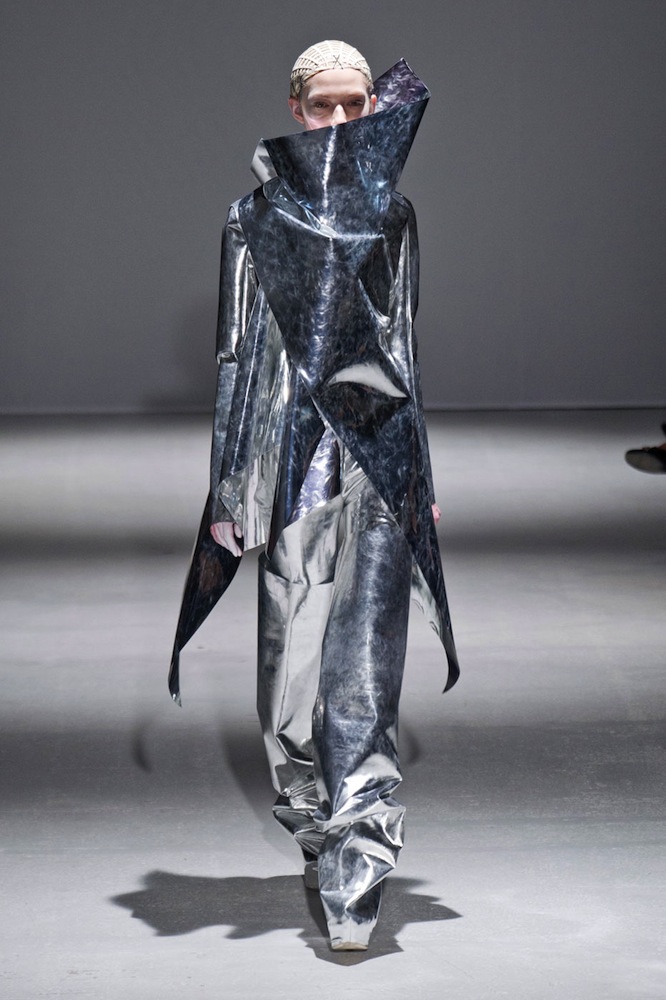 The Most Over-the-Top Looks from the Fall 2014 Runways - theFashionSpot