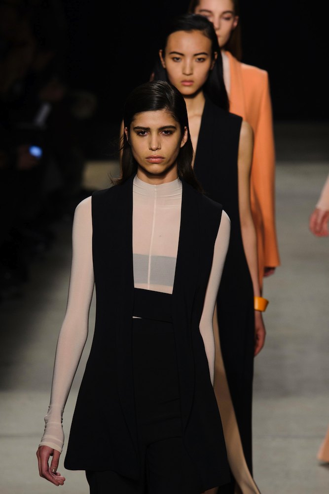 Narciso Rodriguez Fall 2015 Runway - theFashionSpot