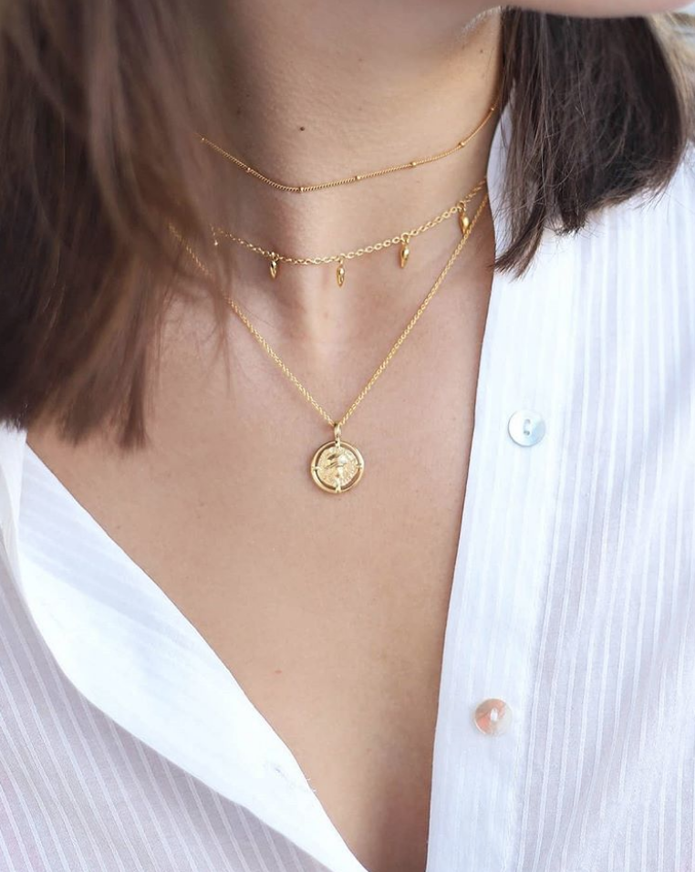 How to Layer Necklaces Like an Insta-Girl - theFashionSpot