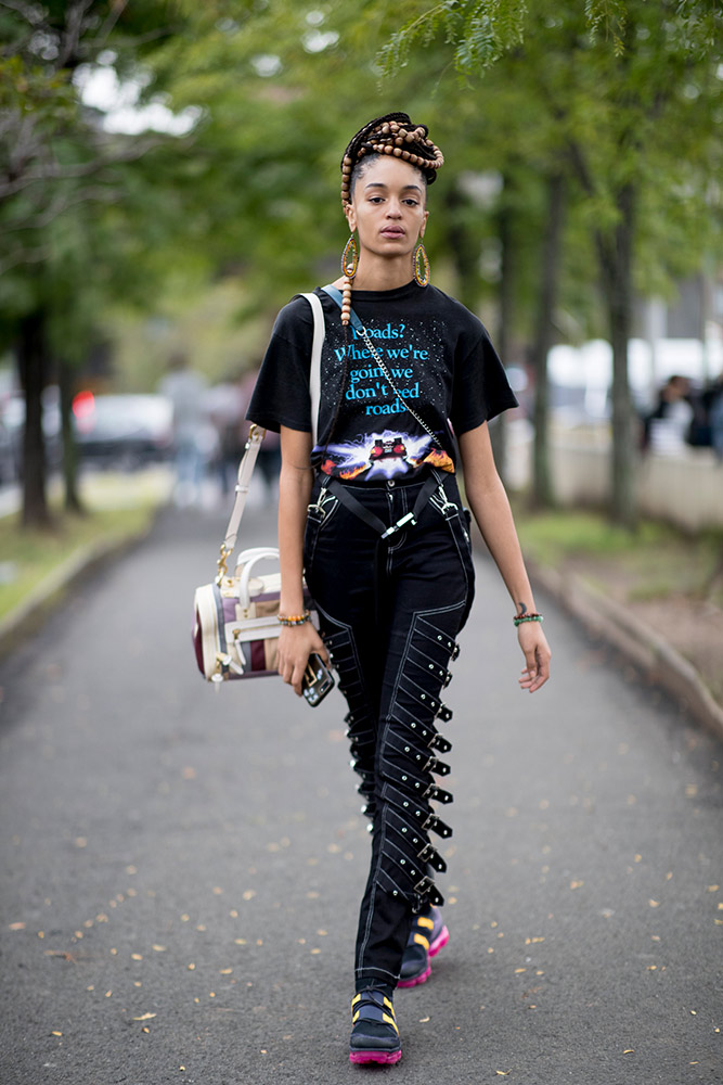 Street Style: New York Fashion Week Spring 2019 - theFashionSpot