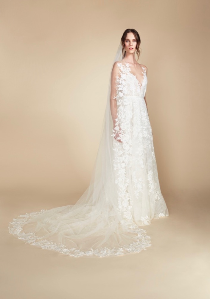 New York Fashion Week Bridal Fall 2022 Collections - theFashionSpot