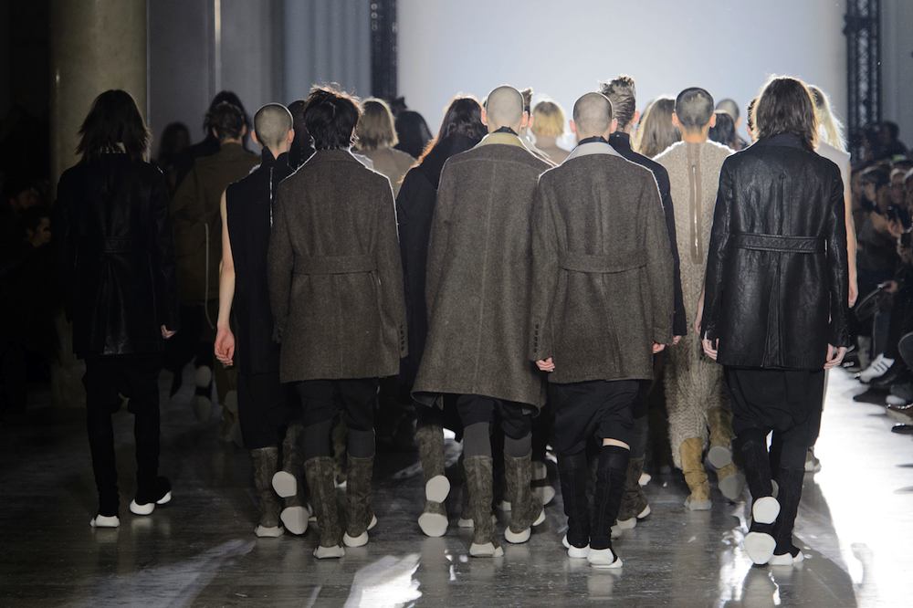 Rick Owens Men's Fall 2015 Runway - theFashionSpot