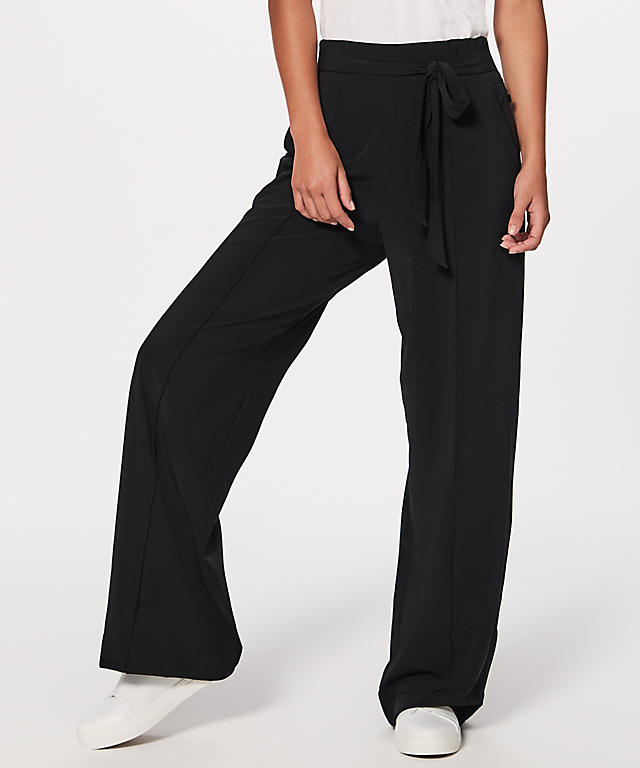 Stylish Stretchy Pants to Get You Through Thanksgiving - theFashionSpot