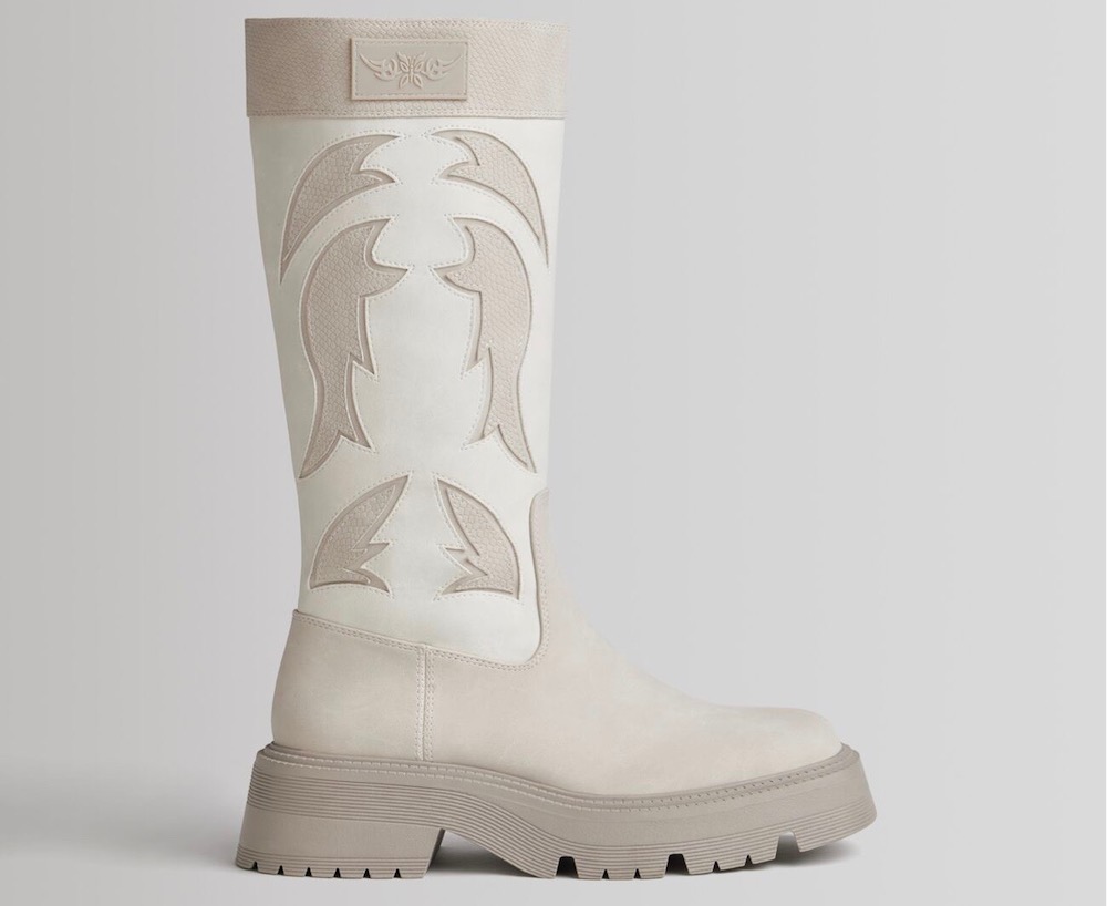 Snow Boots You Won't Mind Wearing - theFashionSpot