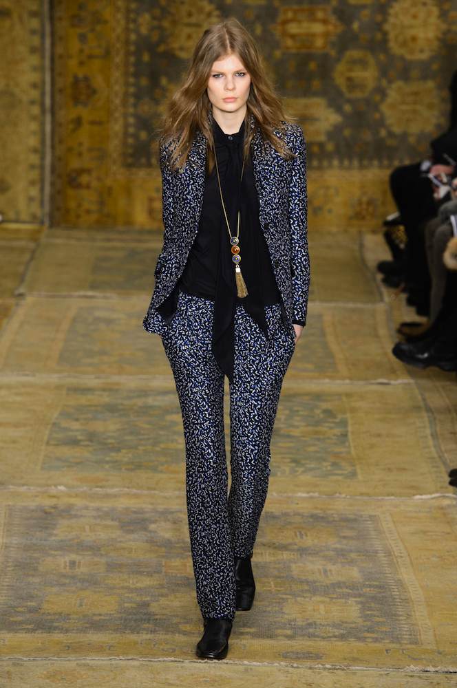 Tory Burch Fall 2015 Runway - theFashionSpot