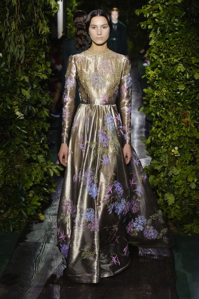 Valentino Haute Couture Fall 2014 Review - theFashionSpot