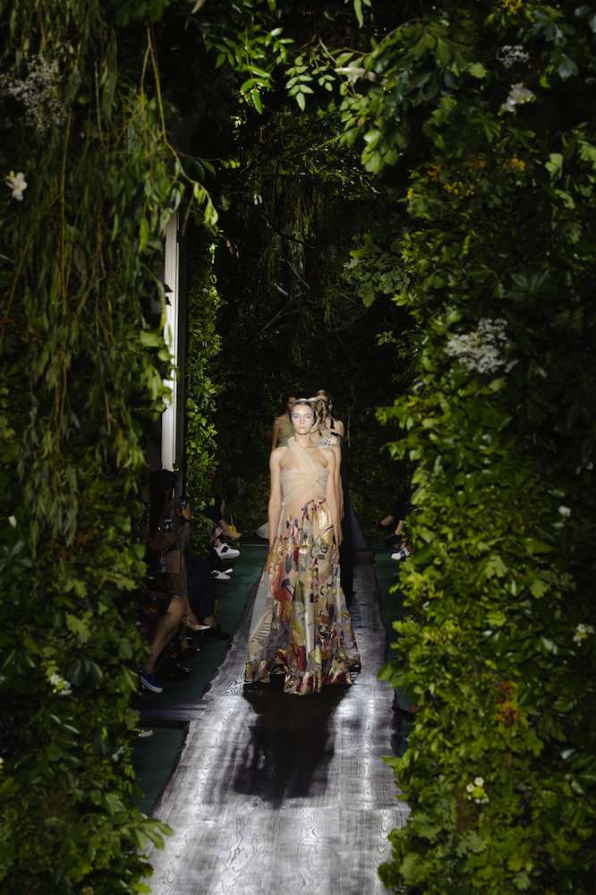 Valentino Haute Couture Fall 2014 Review - theFashionSpot