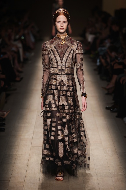 Valentino Spring 2014 Runway Review - theFashionSpot