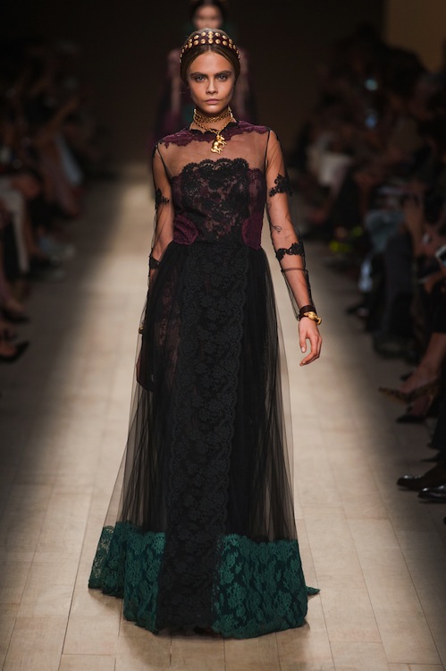 Valentino Spring 2014 Runway Review - theFashionSpot