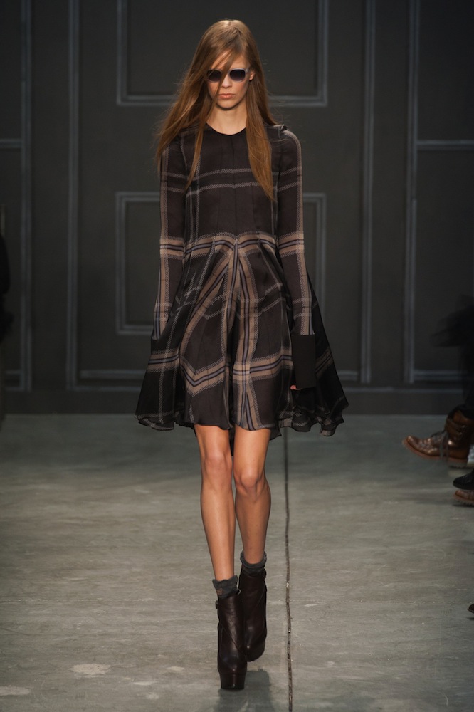 Vera Wang Fall 2014 Runway Review - theFashionSpot