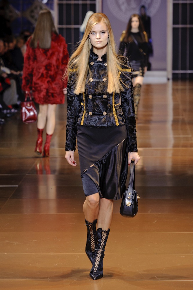 Versace Fall 2014 Runway Review - theFashionSpot