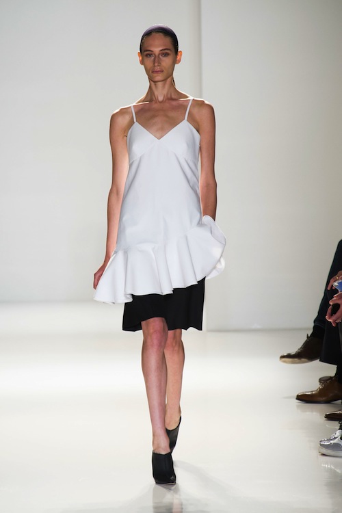 Victoria Beckham Spring 2014 Runway Review - theFashionSpot