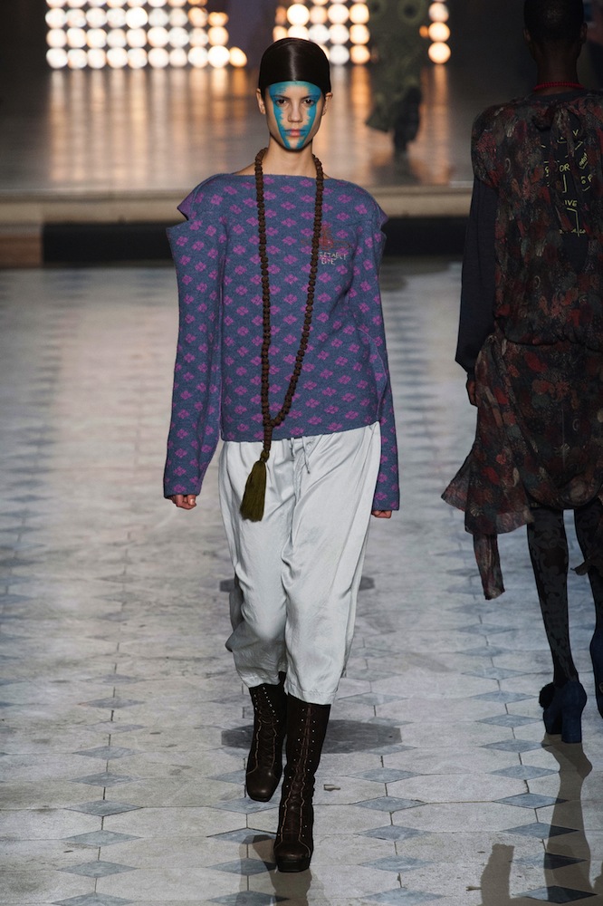 Vivienne Westwood Fall 2014 Runway Review - theFashionSpot