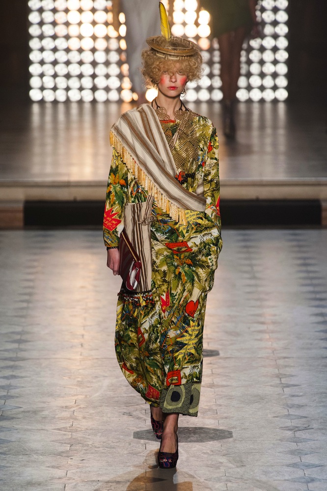 Vivienne Westwood Fall 2014 Runway Review - theFashionSpot