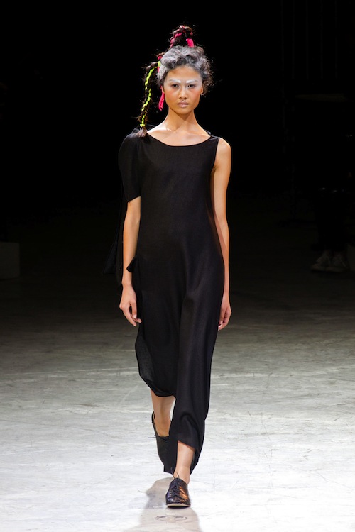 Yohji Yamamoto Spring 2014 Runway Review - theFashionSpot