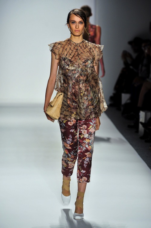 Zimmermann Spring 2014 Runway Review - theFashionSpot